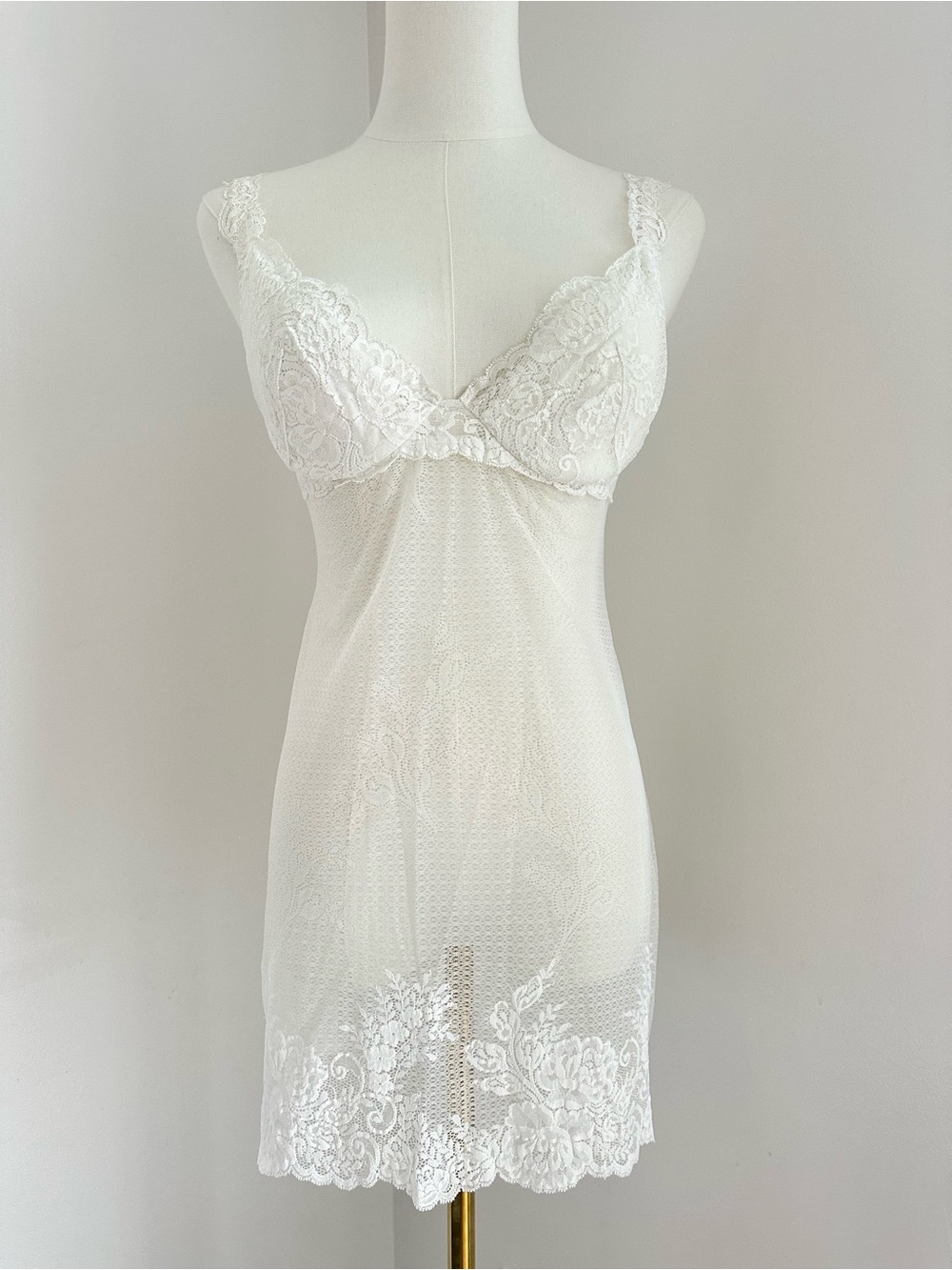 La Perla Elegant White  Lace Chemise - Picture 2 of 9